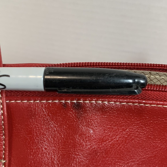 Buxton Euro Leather Business Tote - Picture 10 of 11